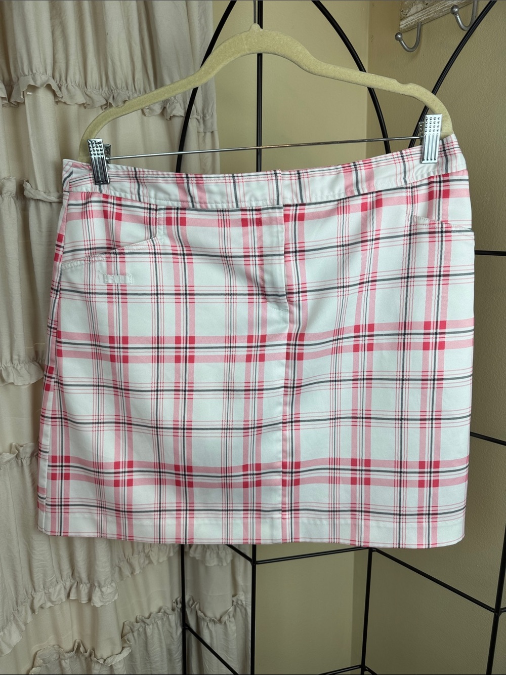 Izod XFG Pink Plaid Skort Women’s Golf Skirt Size 12